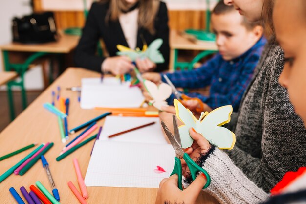 Leçon de coupe à l&#39;école