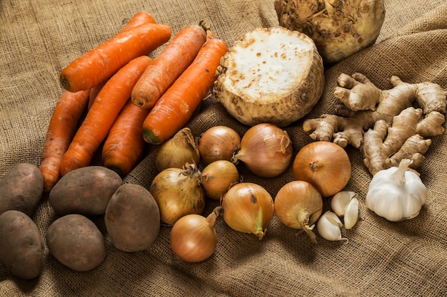 Légumes sur couverture