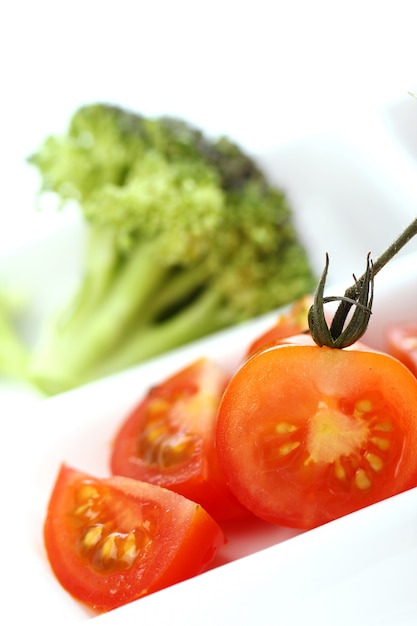 Photo gratuite légumes dans l'assiette