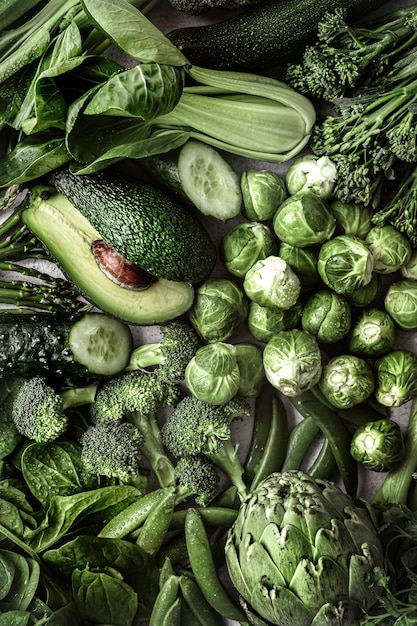 Légumes frais à plat mode de vie sain