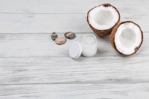 Éléments naturels pour spa à la noix de coco