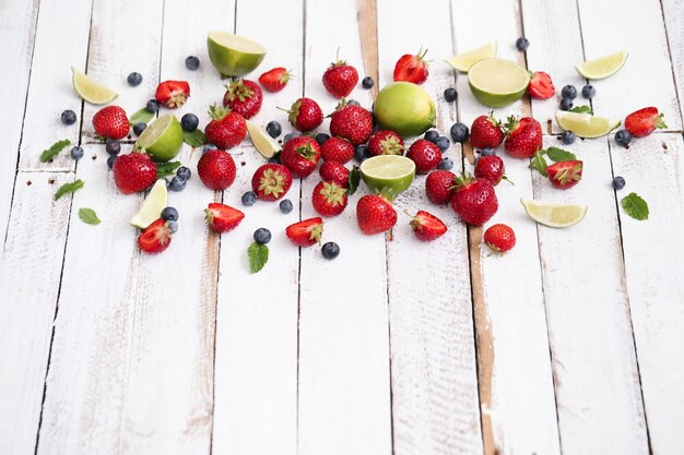 Limes, baies et feuilles