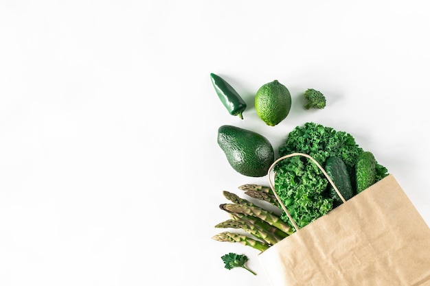 Livraison de nourriture Légumes verts Produits verts frais Menu végétalien Vue de dessus