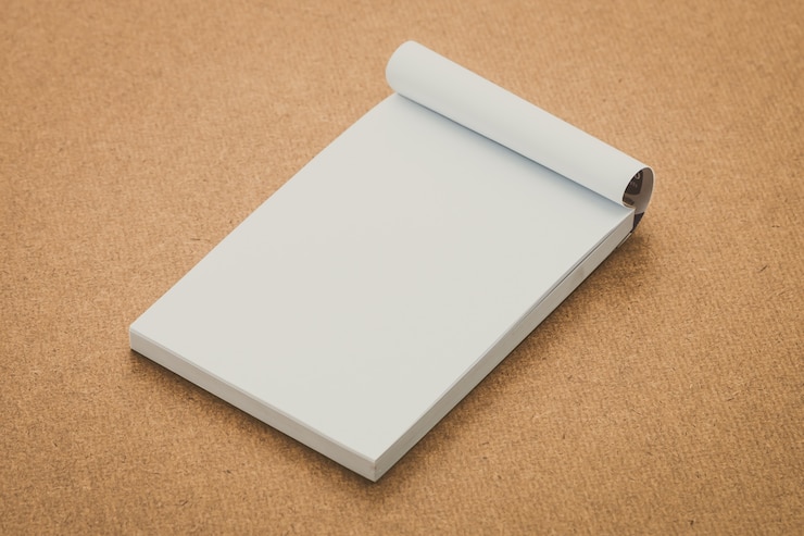 Photo gratuit le livre blanc se moque