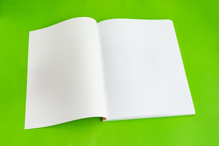 Photo gratuit livre papier physique sur le fond en gros plan