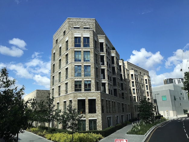 Londres, Royaume-Uni - 27 MAI 2019: Grands immeubles de gratte-ciel à l'intérieur de l'immense ville de Londres. Londres est l'une des villes les plus célèbres au monde.