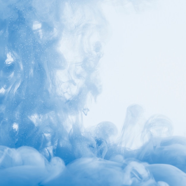 Photo gratuite lourd nuage bleu de brume