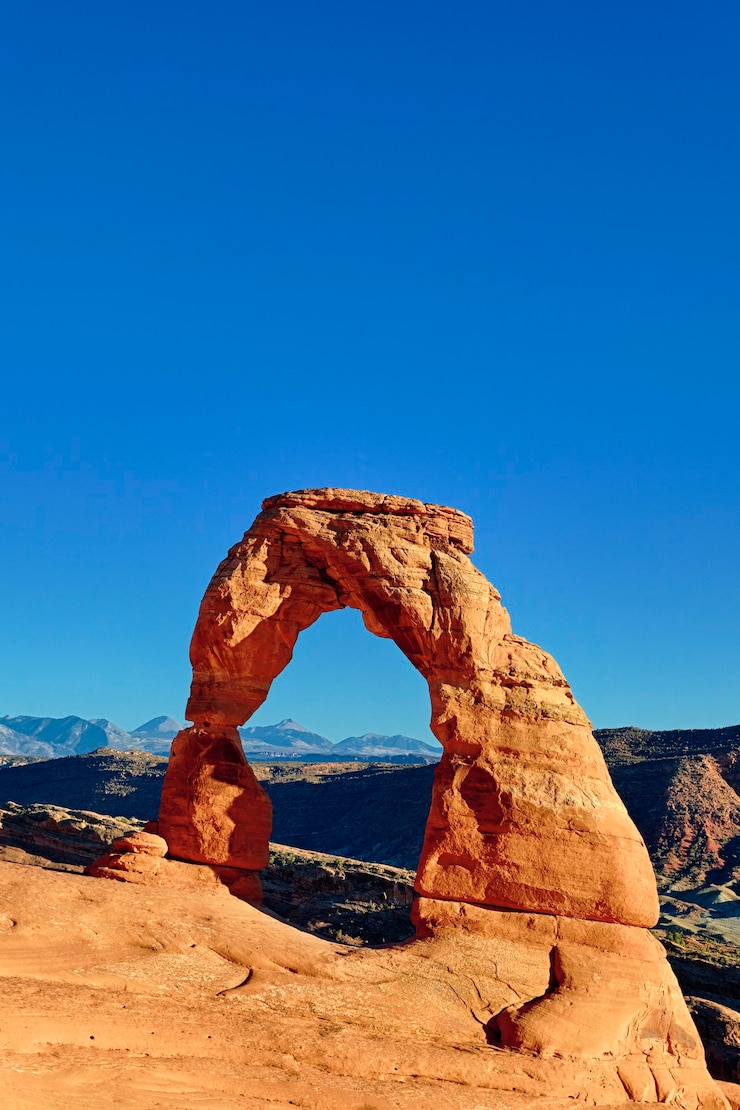 Photo gratuit lumière du coucher du soleil sur la célèbre delicate arch