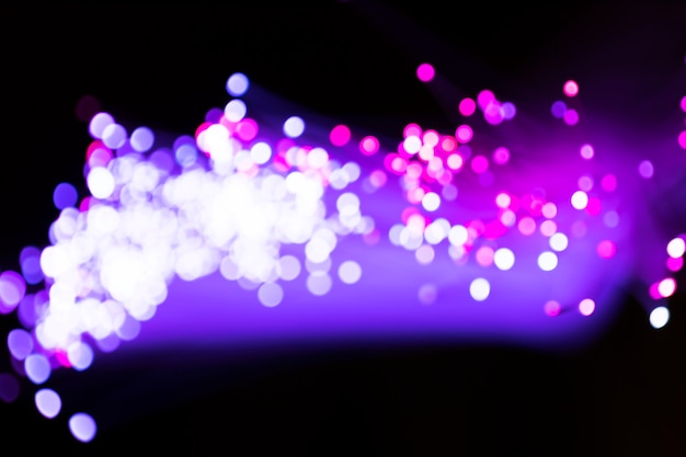 Lumières de fibre optique floues violettes