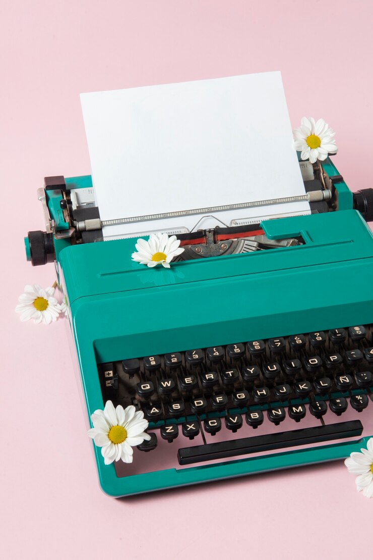 Photo gratuit une machine à écrire rétro aux couleurs vives avec un clavier et des boutons