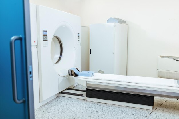 Machine de tomodensitométrie à l'hôpital sans personne