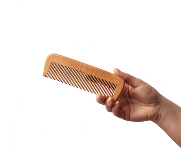 brosse cheveux en bois avantages