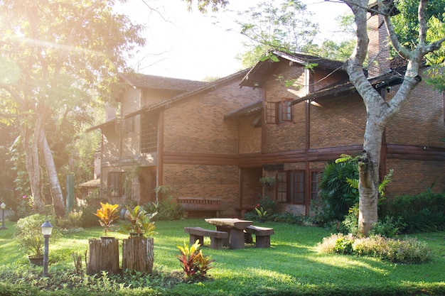 Maison en brique résidentielle