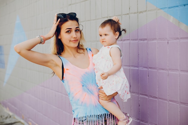 Maman Au Repos Avec Sa Fille