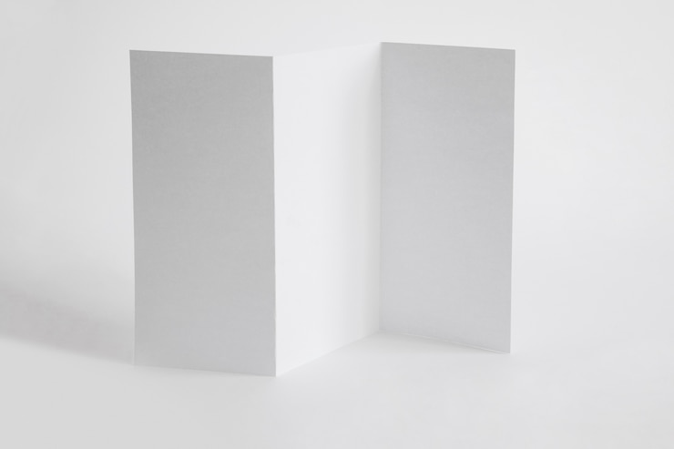 Photo gratuit maquette pliée