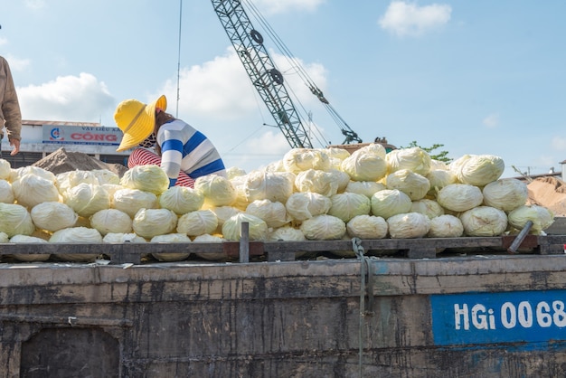 Photo gratuite marché flottant mekong