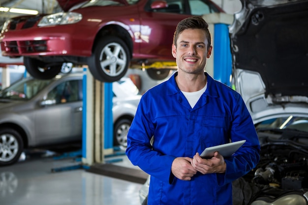 Mechanic tenant tablette numérique