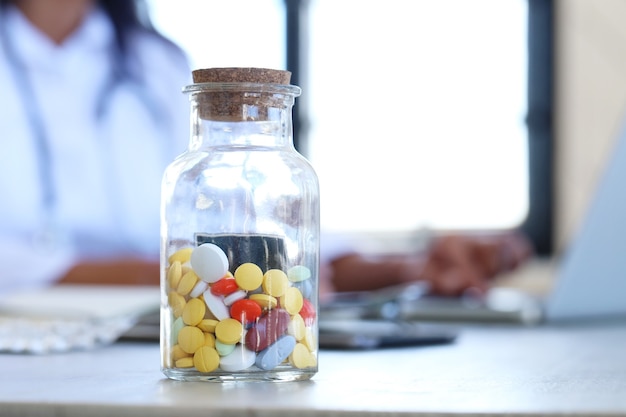 Médecin au bureau