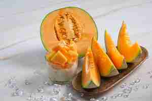 Photo gratuite melon japonais ou cantaloup, cantaloup, fruits de saison, concept de santé.