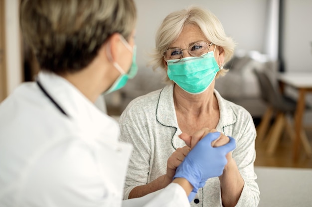 Merci de me rendre visite mon cher docteur