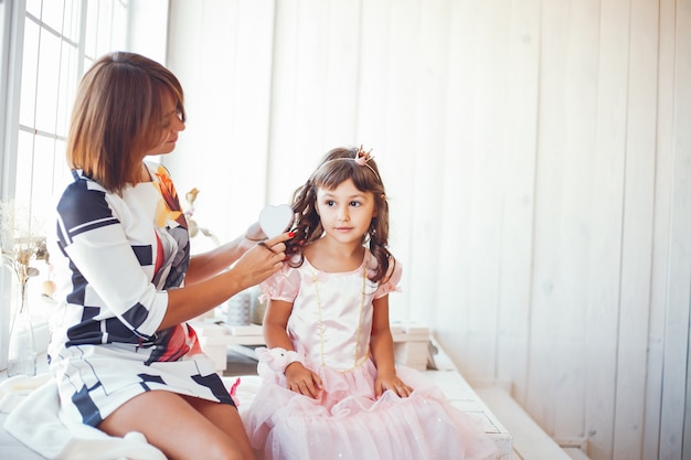 Mère aimante avec sa fille