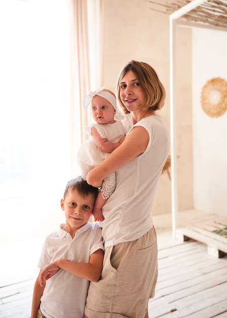 Mère et enfants tir moyen