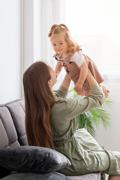 Mère, lever, elle, fille