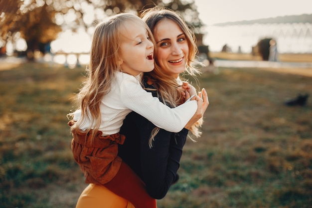 Mère avec petite fille