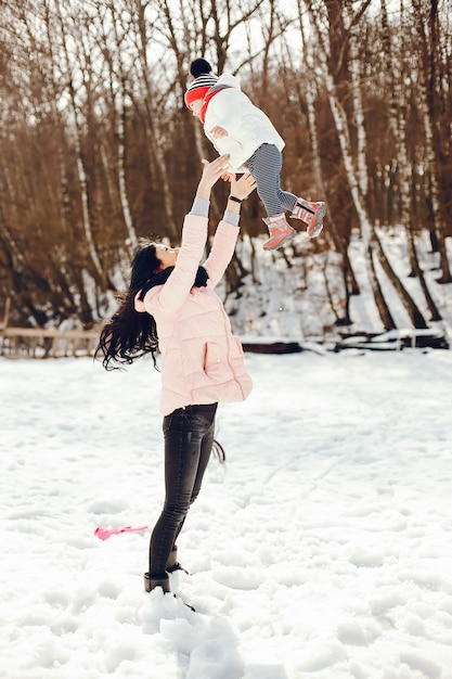 Mère avec petite fille