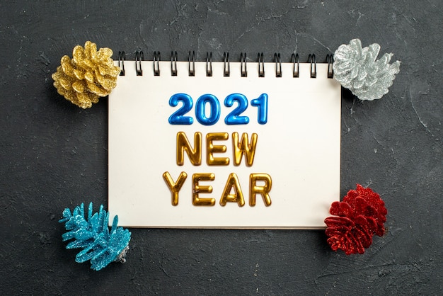 Message de bonne année 2021 sur ordinateur portable