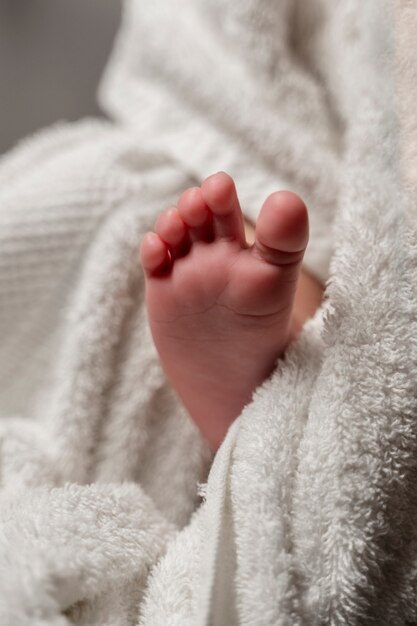 Mignon petit bébé dans sa première année de vie