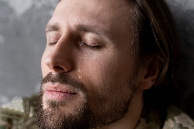 Photo gratuit militaire souffrant de ptsd