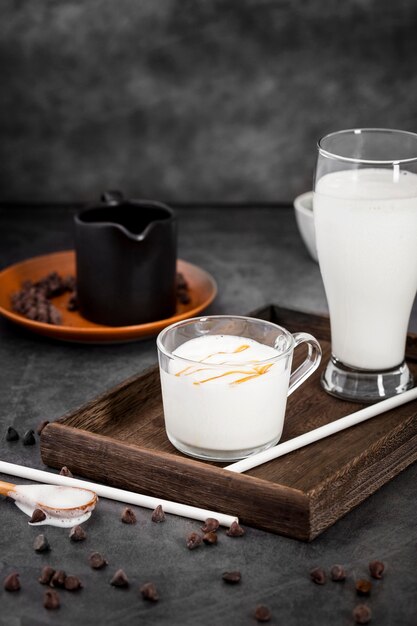 Milk-shake au chocolat gros plan