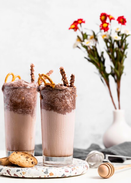 Milk-shake au chocolat gros plan