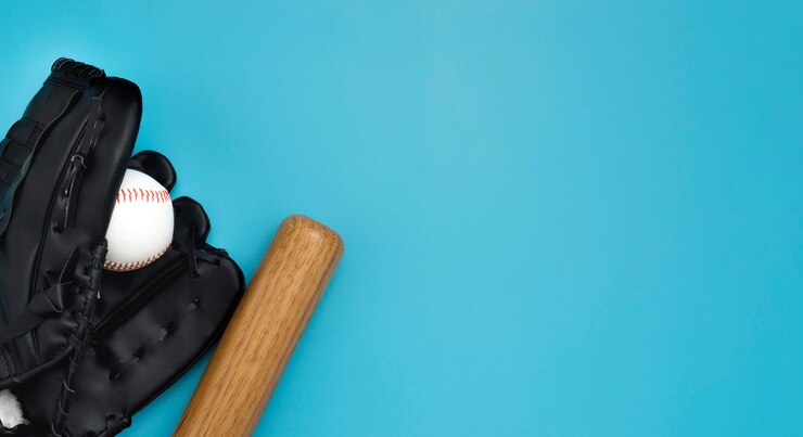 Photo gratuit mise à plat de batte de baseball avec ballon et gants
