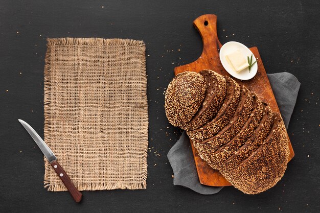 Mise à plat du concept de pain aux graines délicieux