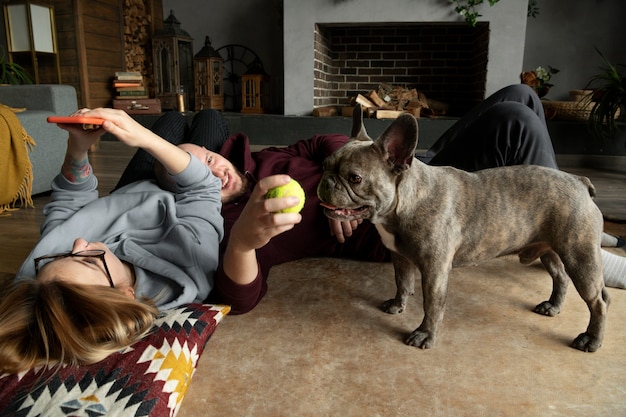 Mode de vie et soins du chien avec le propriétaire