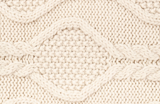 Motif crocheté en laine crème