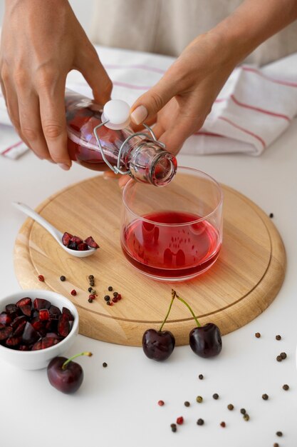 Nature morte de bouteille de kombucha