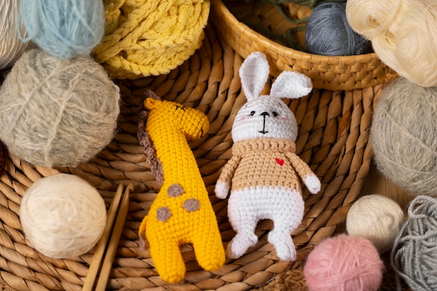 La nature morte des peluches au crochet