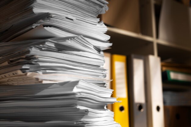 La nature morte de la pile de documents