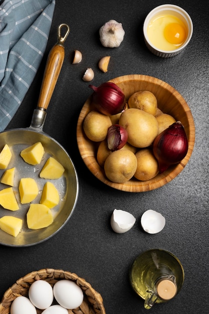 Photo gratuite la nature morte de la tortilla espagnole