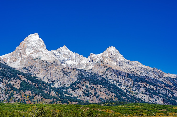 Photo gratuit la neige saupoudre les pics de teton range