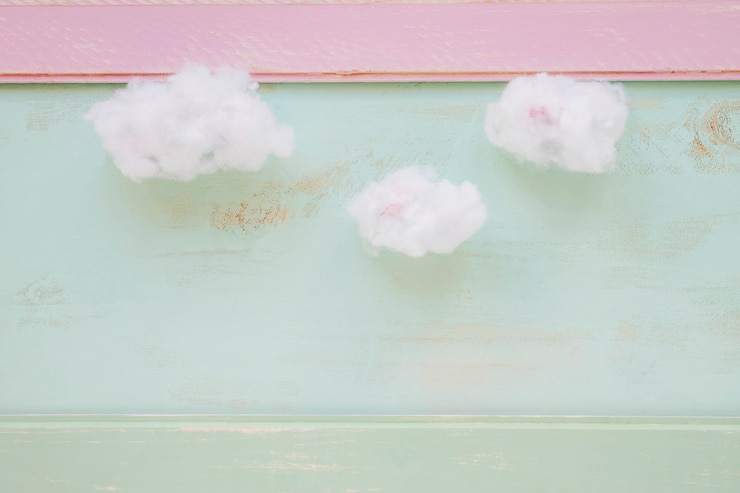 Photo gratuit nettoyer les nuages ​​sur le mur de grunge