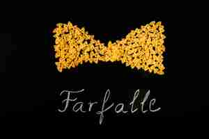 Photo gratuite noeud de pâtes farfalle