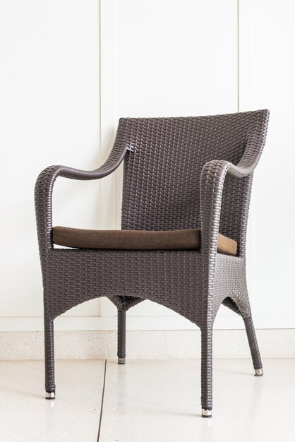 noir salle blanche chaise vide