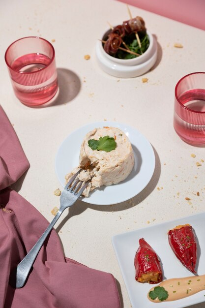 Photo gratuite nourriture pour célébrer la journée mondiale des tapas