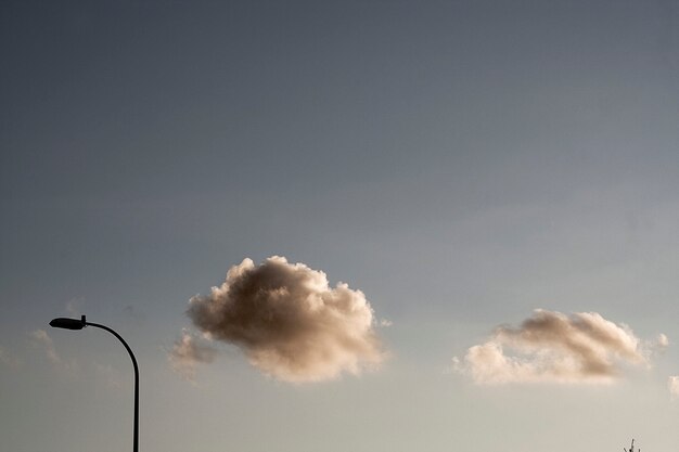 nuages au coucher du soleil