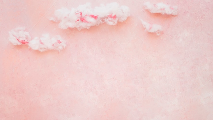 Photo gratuit nuages ​​moelleux sur fond grunge