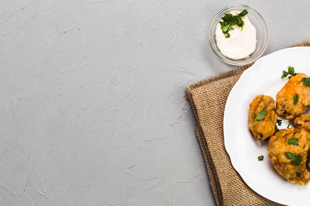 Nuggets et sauce à la crème